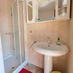 Bed & Breakfast Cehovin 3*