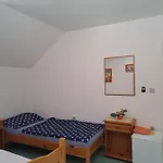 Cehovin 3* Postojna