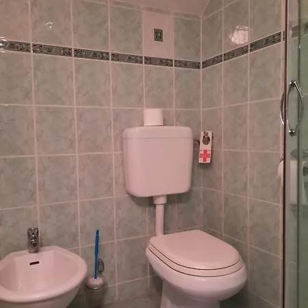 Cehovin Bed & Breakfast 3*