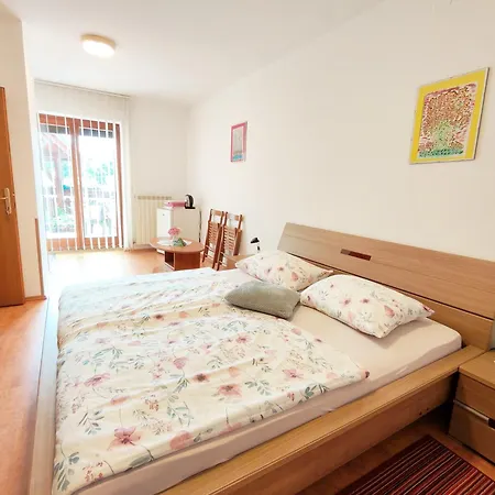Oda ve Kahvaltı Cehovin Postojna