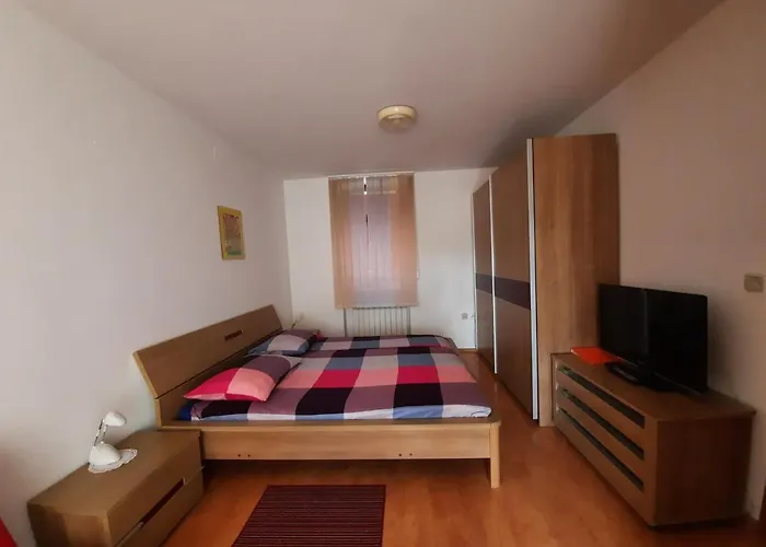 Cehovin Bed & Breakfast
