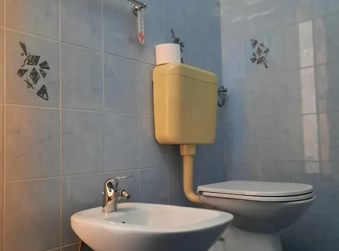 Bed & Breakfast Cehovin 3*