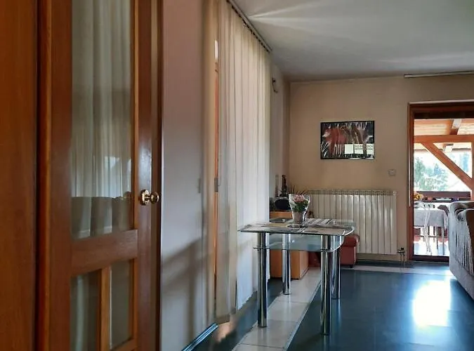 Cehovin Bed & Breakfast 3*