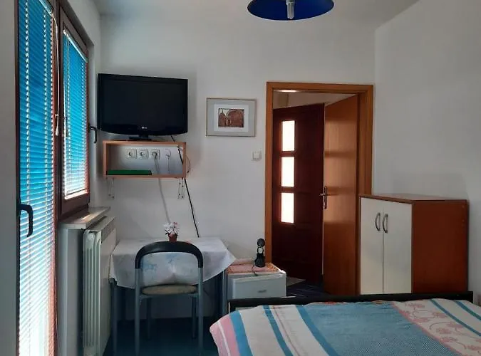 Bed & Breakfast Cehovin Postojna